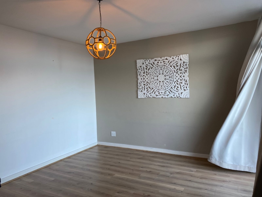 To Let 3 Bedroom Property for Rent in Muizenberg Western Cape